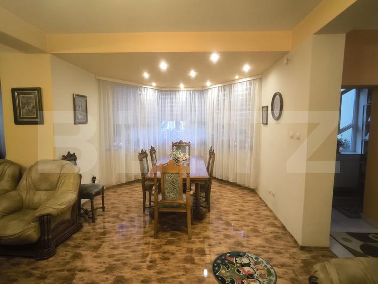 Casa D+P+E+M, 440 mp utili si 735 mp teren, zona Centrala