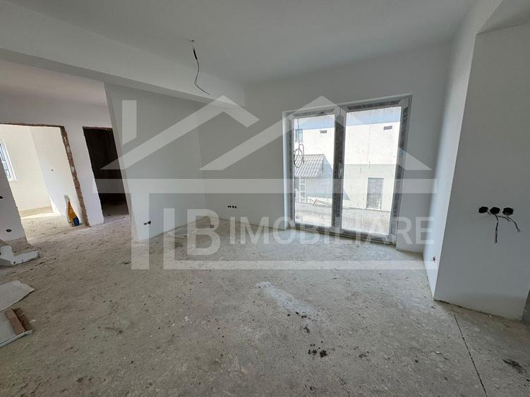 Duplex cu 3 camere, 82mp, parcare, 350mp teren, Zona Livezeni