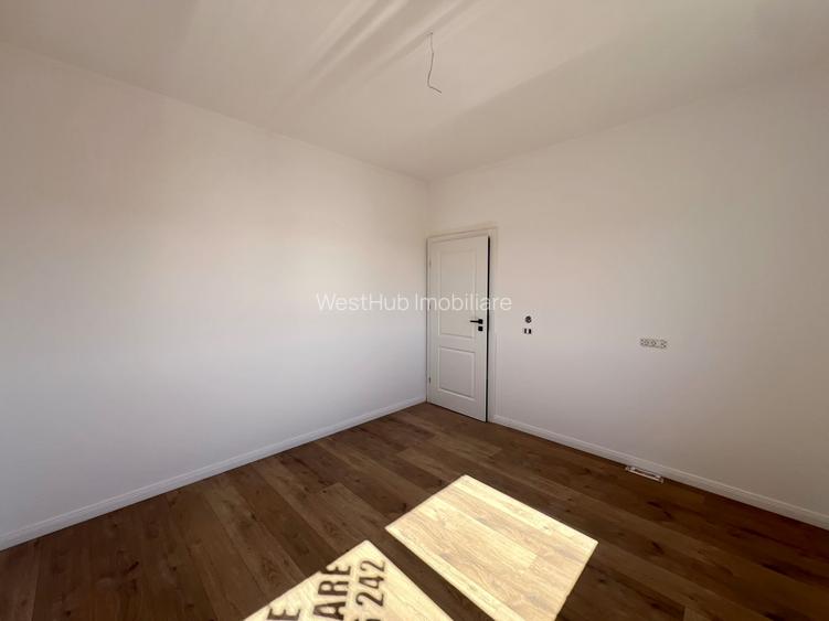 Triplex modern, 3 camere, 80 mp utili, 216 mp teren - Zona Sacalaz