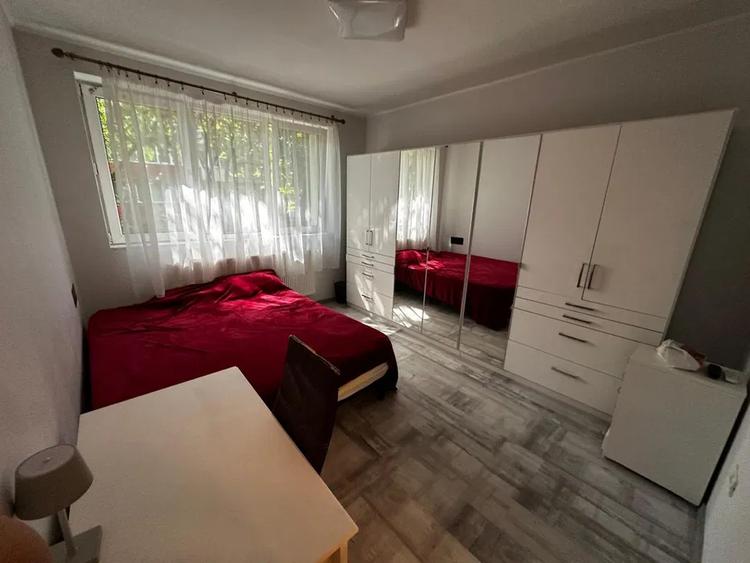 Apartament 3 camere, decomandat, 61 mp, centrala, balcon, metrou, Pajura