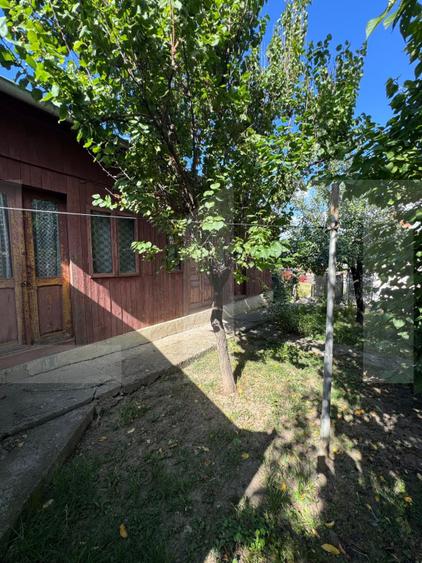 Casă din cărămidă, 54 mp, teren 466 mp, zona Stefan cel Mare