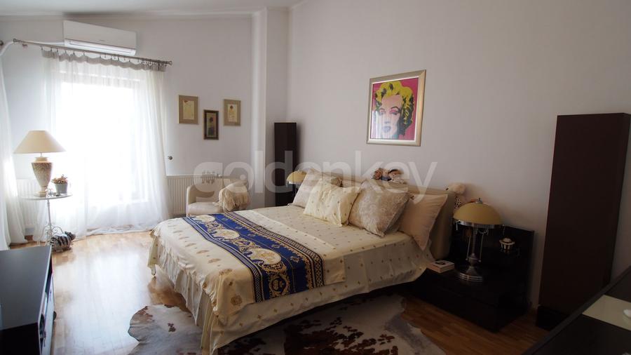 Vila reprezentativa cu finisaje premium | piscina | 1350mp