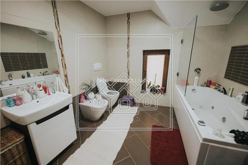 Casa la cheie in Cisnadie - zona Stadionului - 7 camere - 32