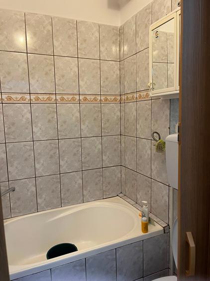 Garsoniera 38 mp - zona Far - 45.000 euro (Cod E11+E12)