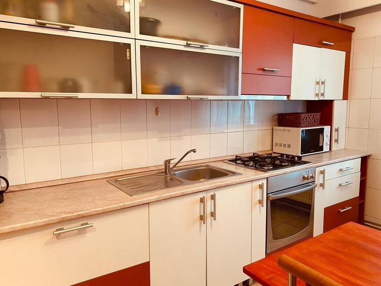 2 camere, 53 mp, Zorilor, zona UMF