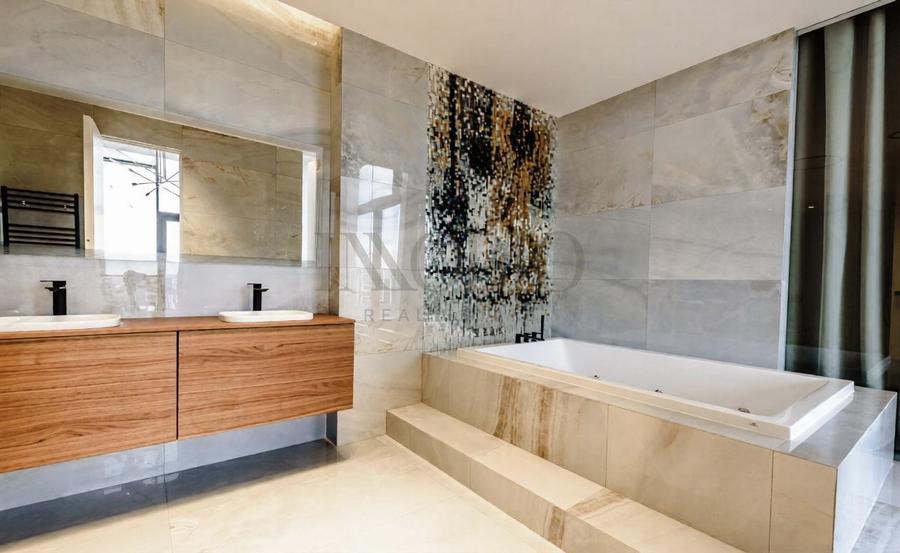 Penthouse 4 Camere | One Herastrau Towers | Private Pool