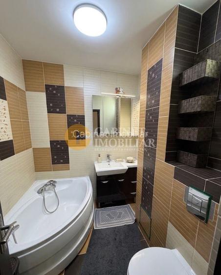 4 camere - 88 mp, 44 mp boxe - Terasa 30 mp - Zona Gării - 14