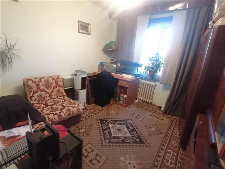3 CAMERE, DECOMANDAT, LANGA SALA OLIMPIA!