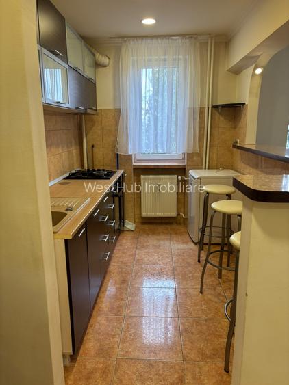 DE INCHIRIAT Apartament 2 camere, 41mp, etaj 2 - zona Garii - 6