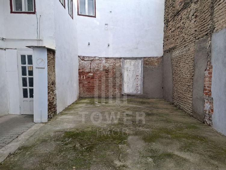 De vânzare teren cu proiect de reconstrucție apartament – zonă centrală