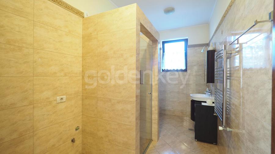 Vilă ideala pentru familii cu 6 camere si piscina