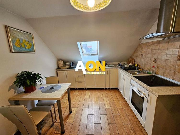 Casa 6 camere, 715 mp teren, langa Cetatea Alba Carolina