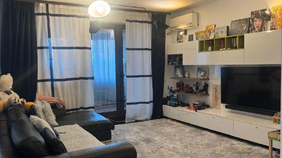 Apartament 3 camere-100 mp Zona Doi Cocosi Sector 1
