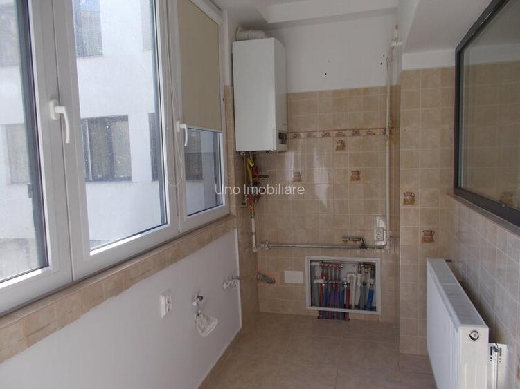 PIATA  SUDULUI ,OLTENITEI ,ADIACENT ,VANZARE  APARTAMENT - 3