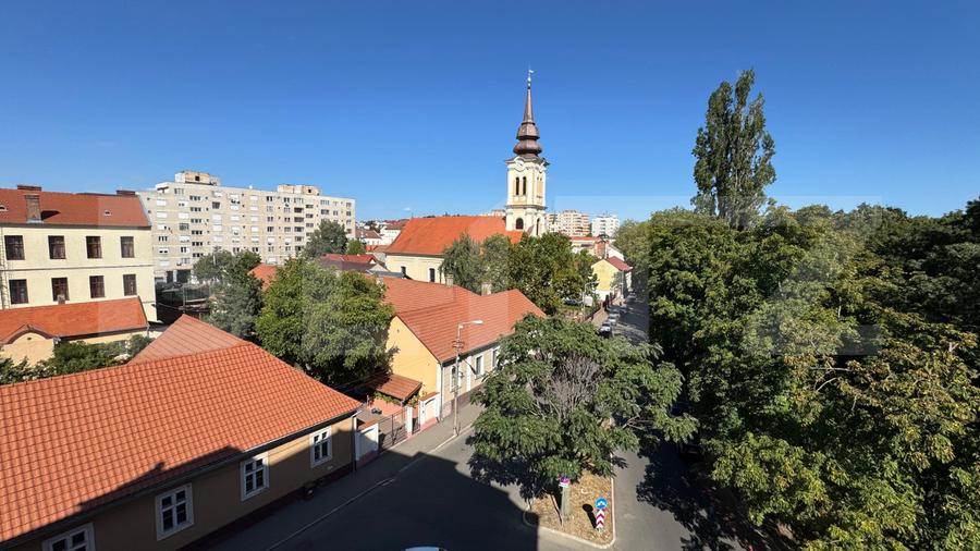 Apartament renovat complet situat in zona ultracentrala in cladire istorica