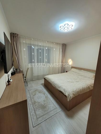 TOMIS III - MACUL ROSU - 3 CAMERE DECOMANDAT - MOBILAT MODERN - -175000 E