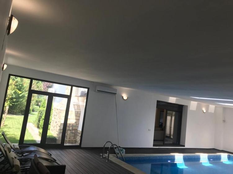 CASA VILA PADUREA BANEASA LUX