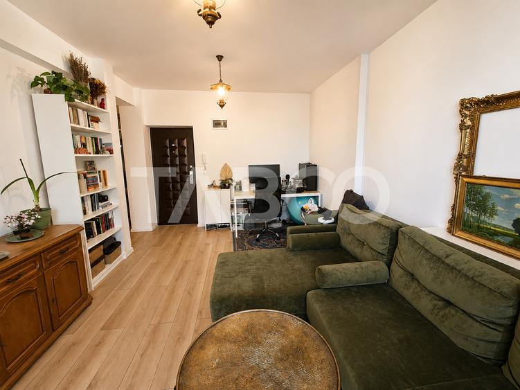 Apartament decomandat de vanzare 2 camere etaj 1 lift balcon bloc nou