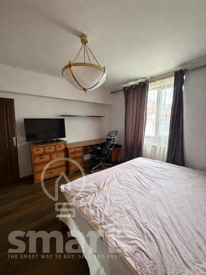 Apartament 3 camere de vanzare centru Republicii Casa de Cultura parcare curte