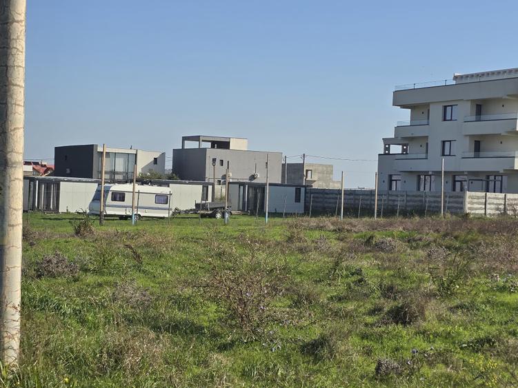Teren Costinesti zona Forum randul 2 de la Marea Neagra