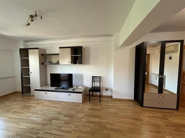 Ultracentral 2 camere decomandate mobilat si utilat