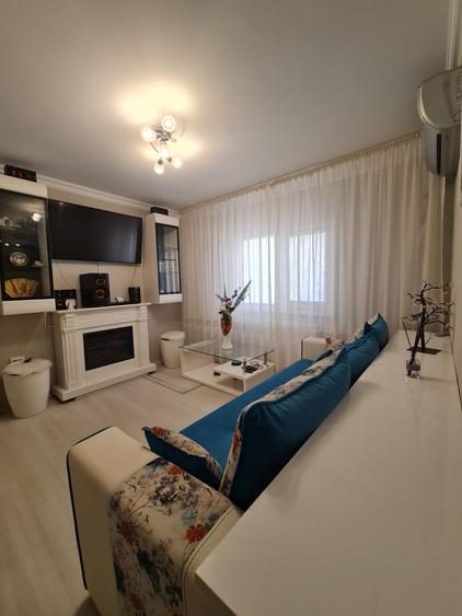 Vanzare apartament 3 camere dec in Galati, Sid-Vest, parter cu gradina