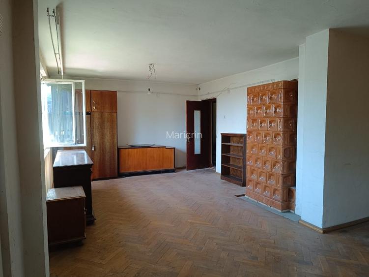 Vilă P+1+M + teren 1.584 mp, poziție ultracentrală – Târgu Neamț