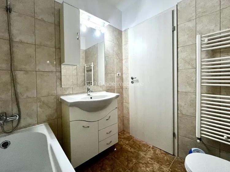 Casă de închiriat 5 camere + 5 băi + 3 balcoane + terasă 800€/luna - 26