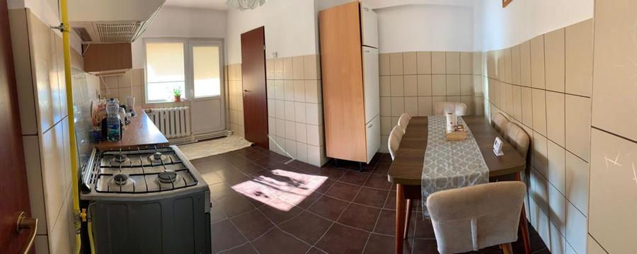 Vand apartament 5 camere cu scara interioara in Deva, etaj 4 si 5, acoperit cu p