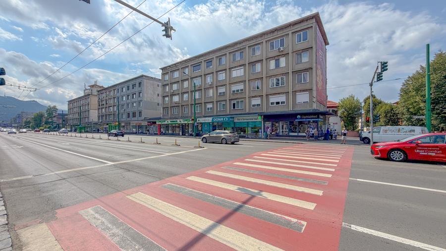 Apartament 3 camere | Ideal pentru 3 studenți | Parc Tractorul–Coresi | Parcare