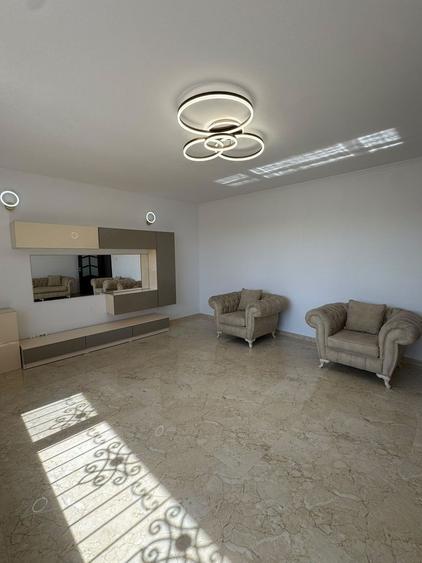 Vand Apartament 3 Camere Zona Fundeni