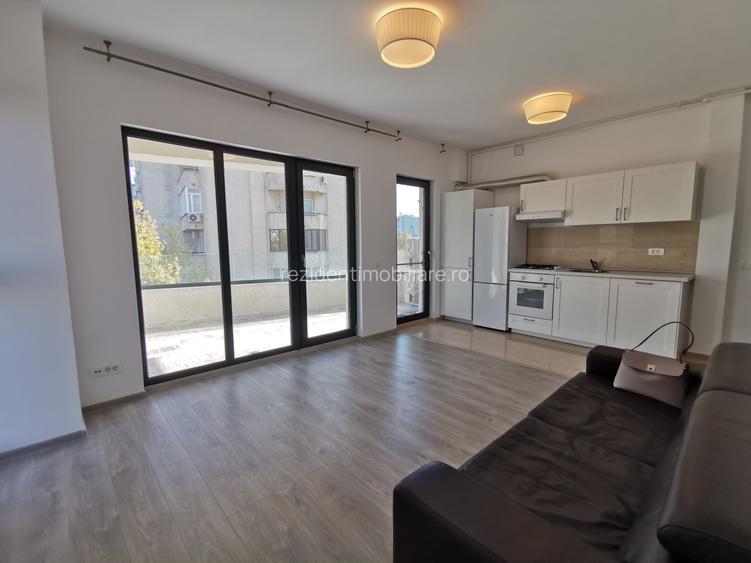 Apartament 3 camere de închiriat,  Bd. Unirii,  Bloc 2020, Locație premium - 7
