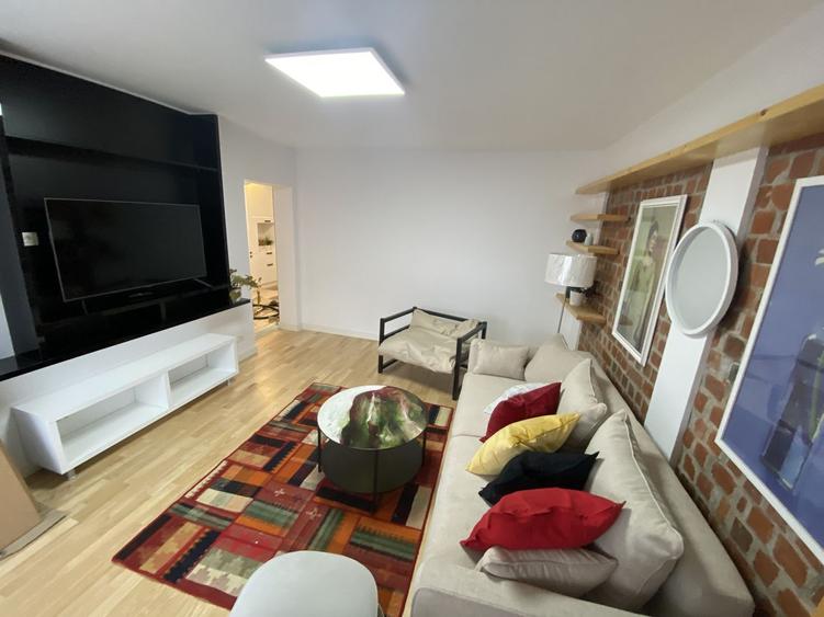 Apartament 3 camere lux langa Prefectura