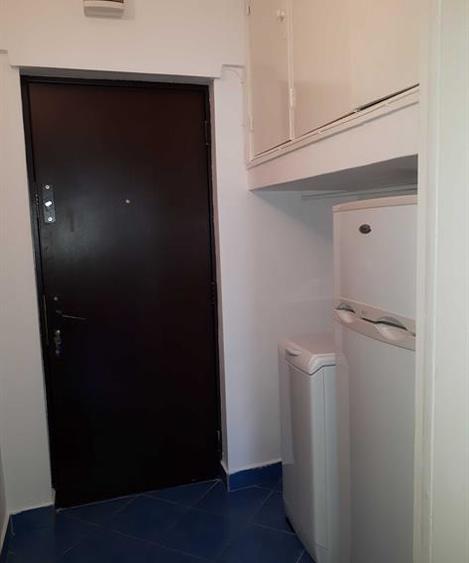 DRISTOR – METROU VIS-À-VIS DE BLOC – 350 € – CONTRACT ANAF