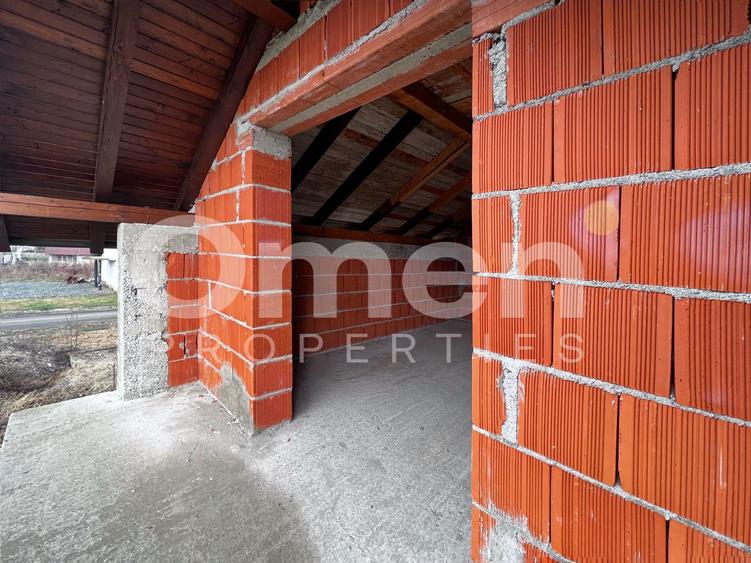 Casa P+M la rosu | 204 mp | 5 ari teren | compartimentare excelenta | Satulung.