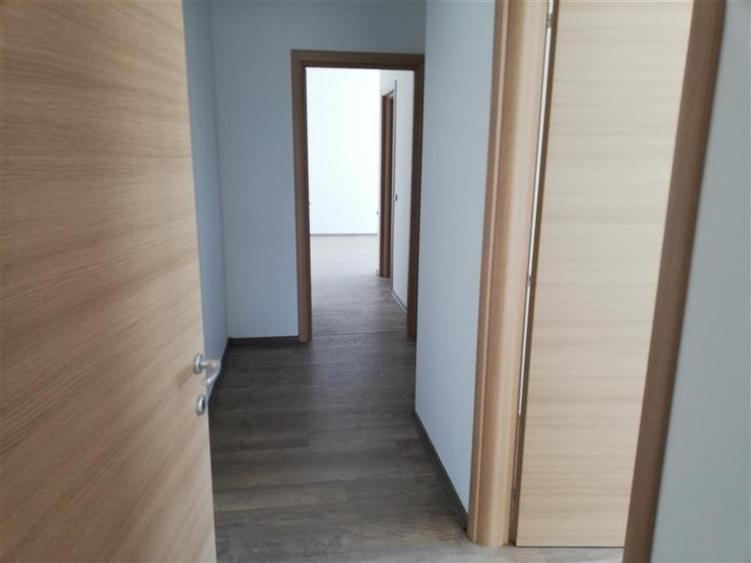 PENTHOUSE 3 CAMERE, TERASA 48 MP, TRACTORUL, ZONA CORESI MALL