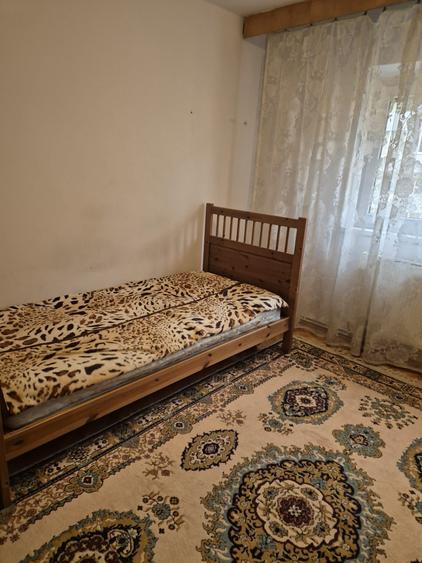 Apartament 3 camere în Răcădău