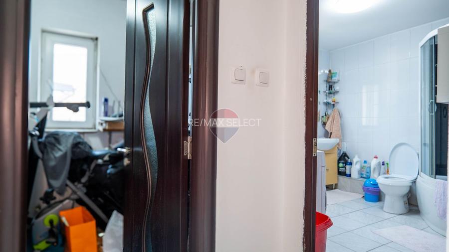 Vanzare vilă cu 2 unitati locative independente in Pantelimon, Central