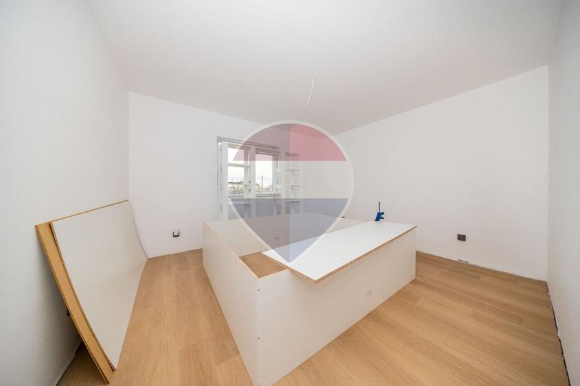 Casa ,,SMART', 5 camere, panouri si Prosumator, Sanpetru!