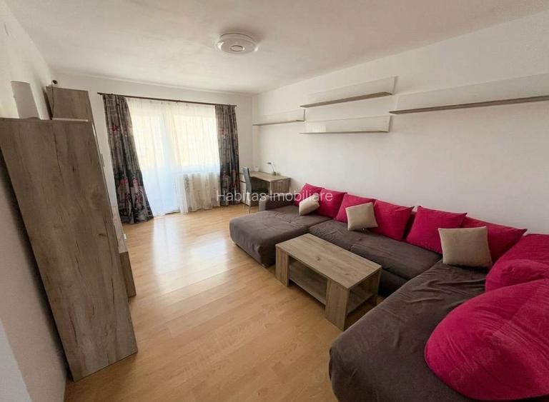 4 camere, decomandat, balcon mare, parcare, etaj 3, Plopilor