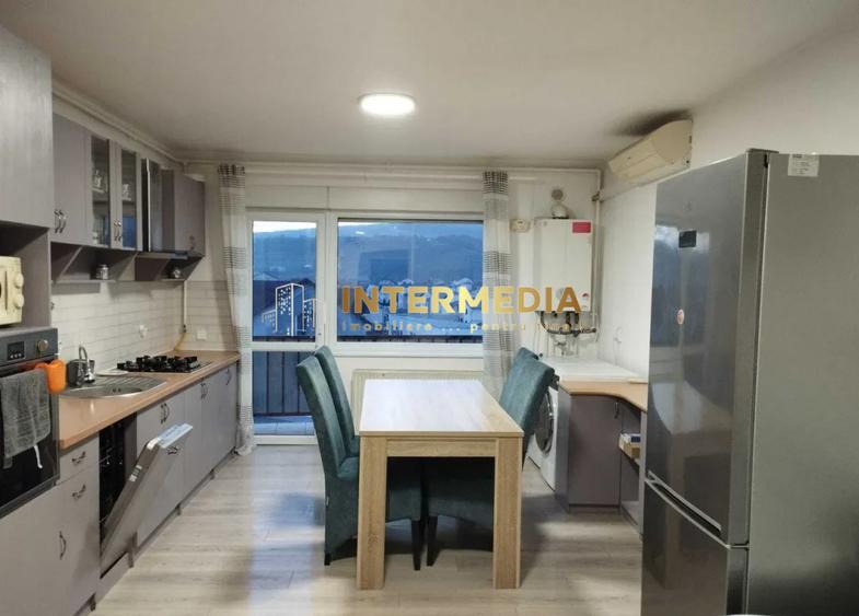 Apartament 3 camere decomandat de inchiriat | Cetate | Mobilat si Utilat