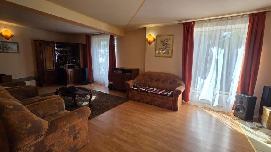 Casă cu mansardă de vânzare – zona Lucian Blaga