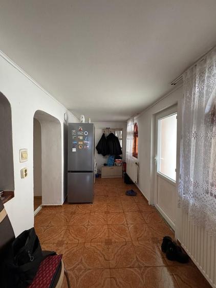 Casa de vanzare zona Sacadat