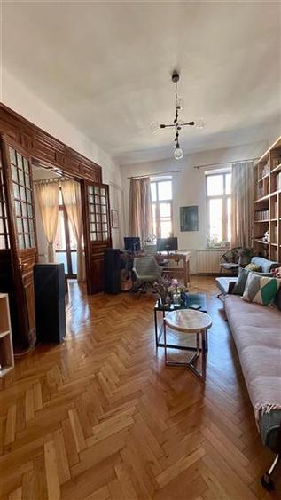 Apartament 5 camere in vila, etajul 1/S+P+1+M, zona Icoanei-Eminescu