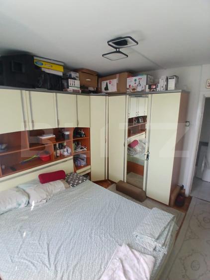 Aprtament 3 camere -zona Pod Ros