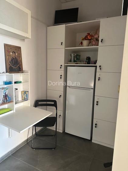 Salon manichiura/pedichiura de vanzare - 6