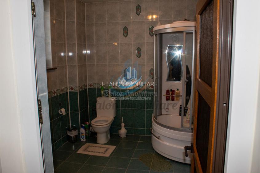 Vila Lux, 375 mp, Piatra Neamt - 2