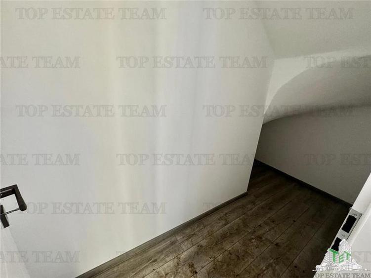 Sector 5 / granita cu Bragadiru / Duplex de vanzare cu 3 camere / Curte de 200mp