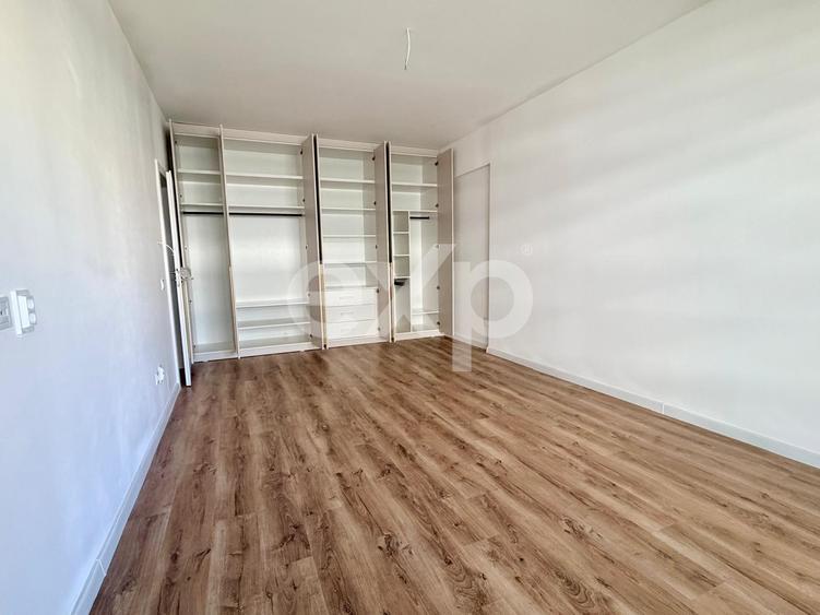 Apartament 2 camere , decomandat, etaj3/9, Tractorul Coresi - 450 EURo