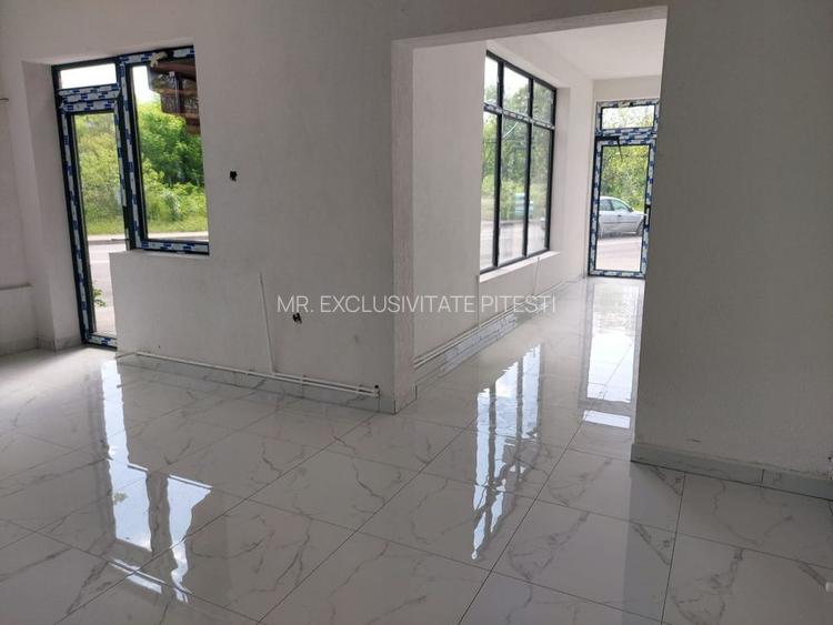 DE INCHIRIAT - renovat - parter si etajul 1 - stradal - 2